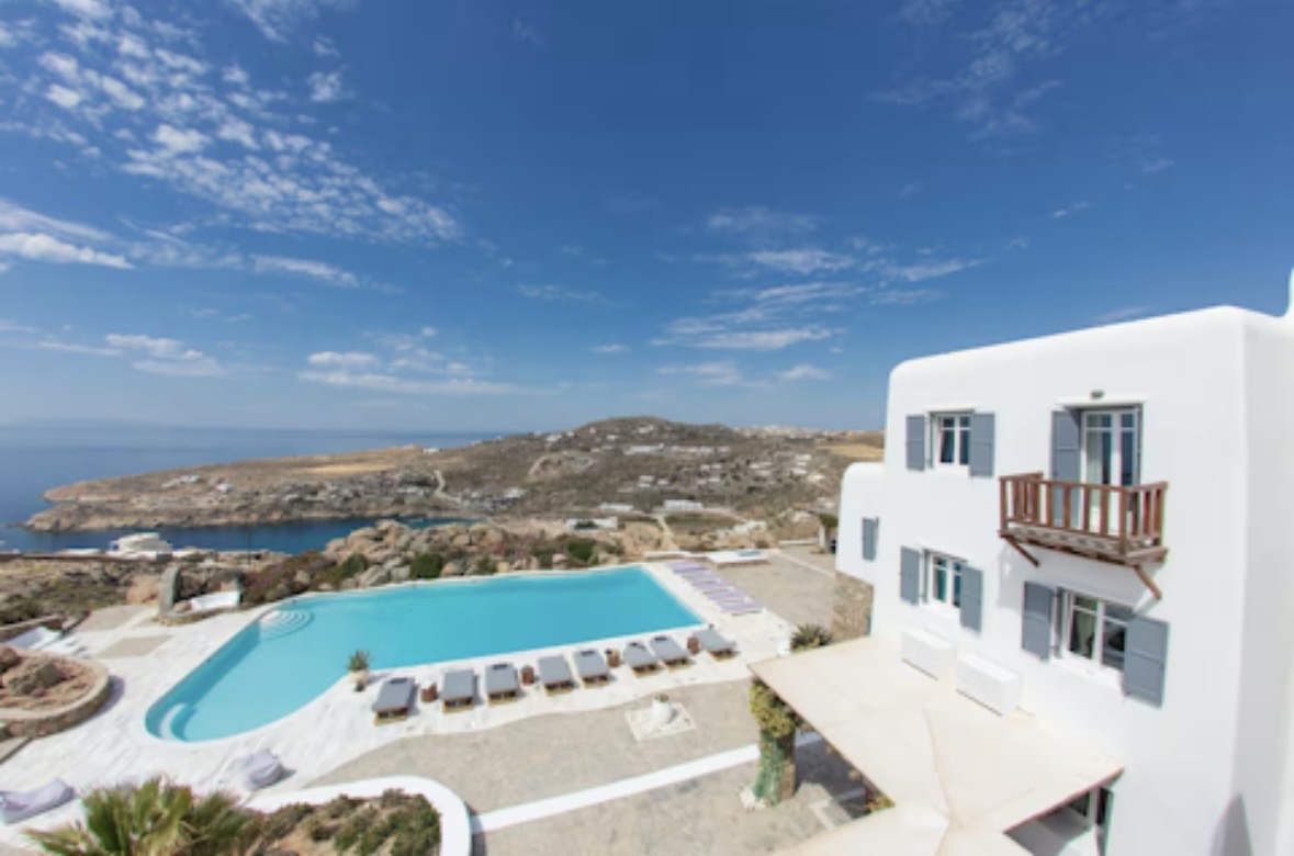 Cliffside Mykonos villa with infinity pool